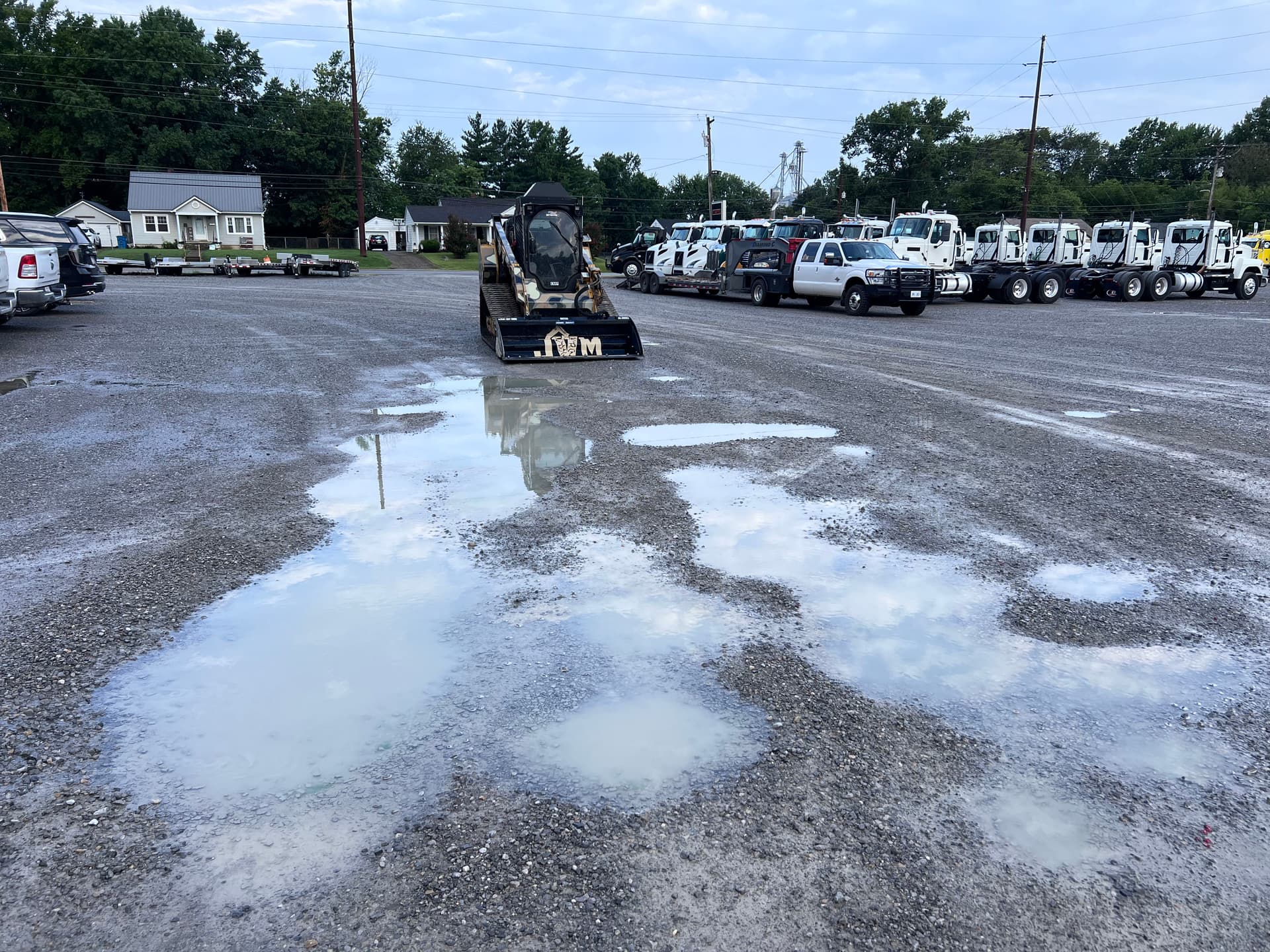 Gallery photos for Gravel Lot Grading and Drainage Fix for Vaughan Equipment in Wayne County IL: Image #2