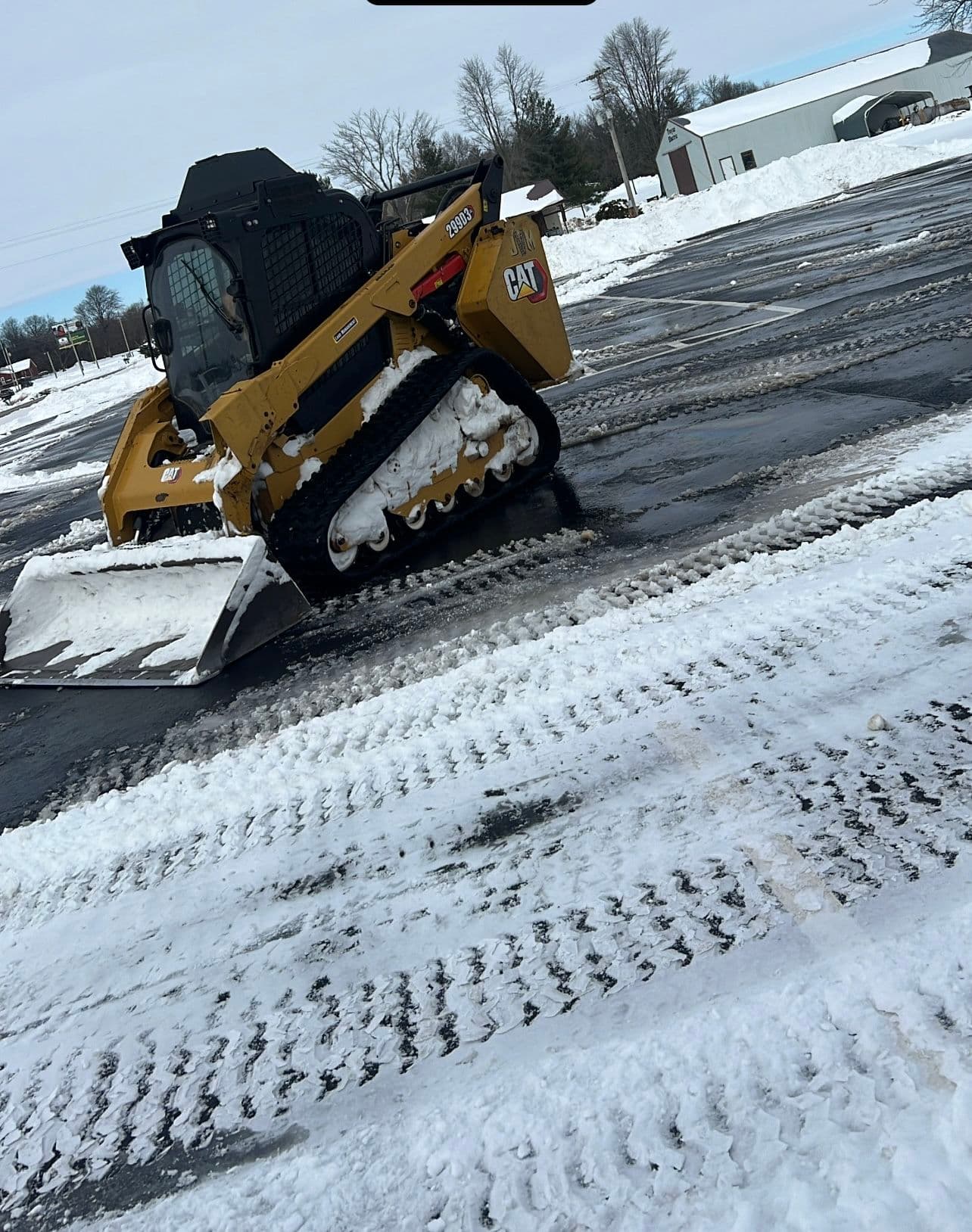 Gallery photos for Clearing Winter Roads: Dependable Snow Removal Services in Fairfield: Image #4